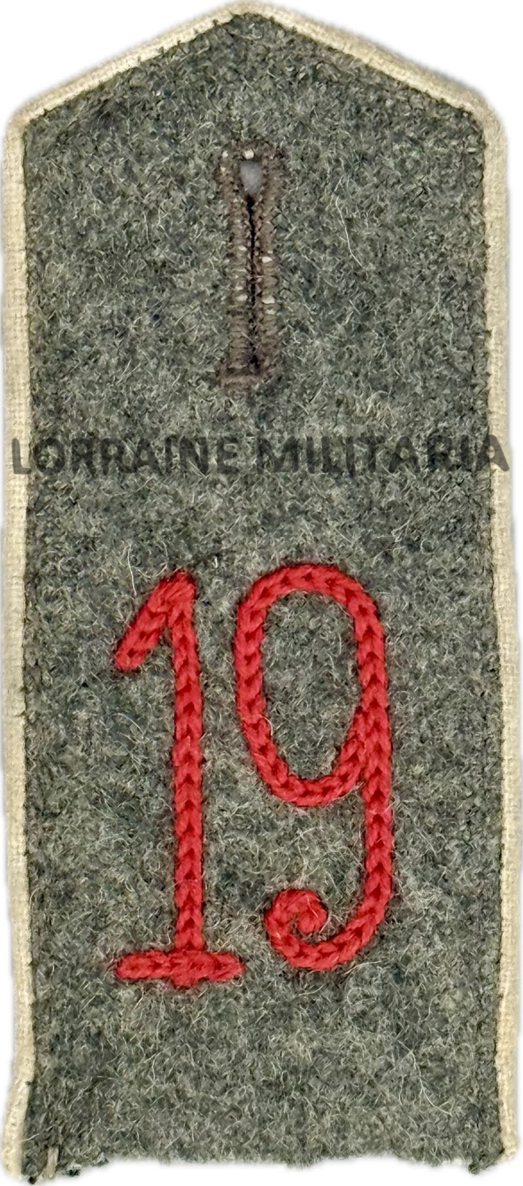 militaria : PATTE D'EPAULE MODELE 1915 DE BLUSE DU 19 IÈME REGIMENT D'INFANTERIE