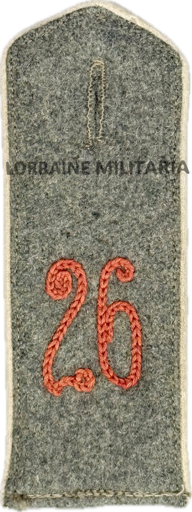 militaria : PATTE D'EPAULE MODELE 1915 DE BLUSE DU 26 IÈME REGIMENT D'INFANTERIE