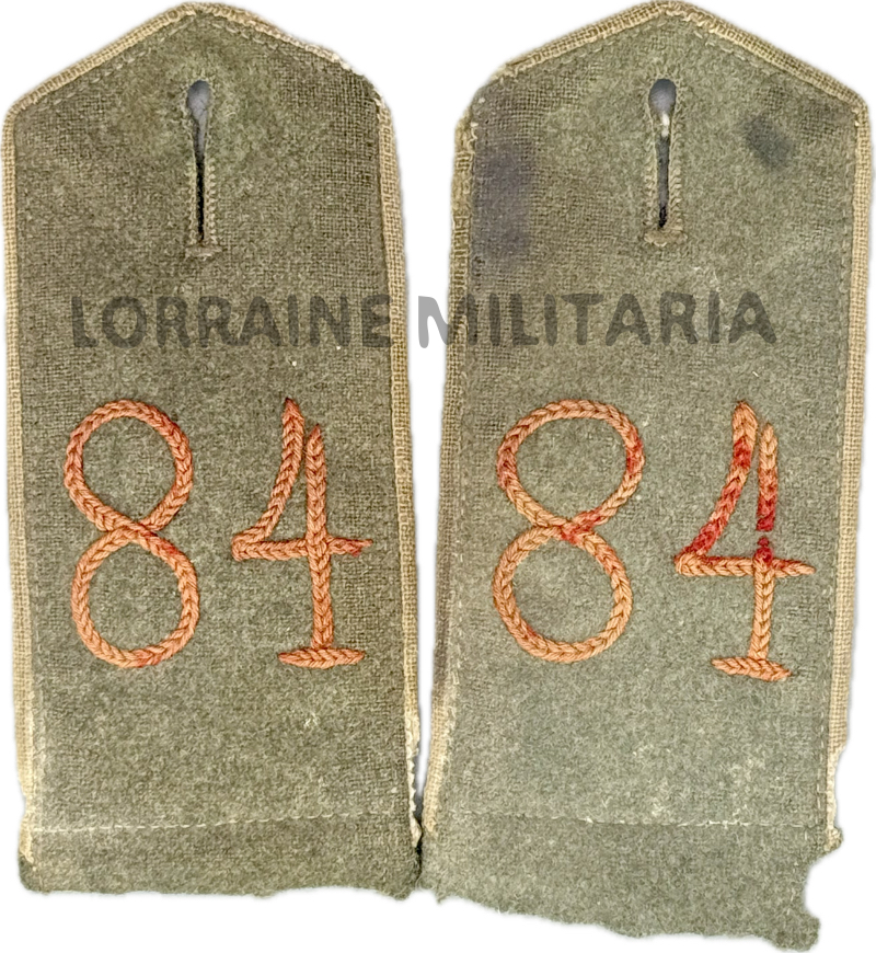 militaria : PAIRE DE PATTES D'EPAULE MODELE 1907 TROUPES DU 84 ÈME RÉGIMENT D'INFANTERIE