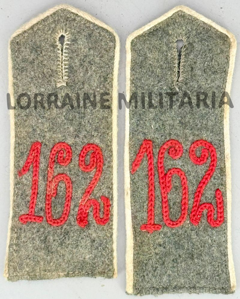 militaria : PAIRE DE PATTES D'EPAULE MODELE 1915 TROUPES DU 162 ÈME RÉGIMENT D'INFANTERIE
